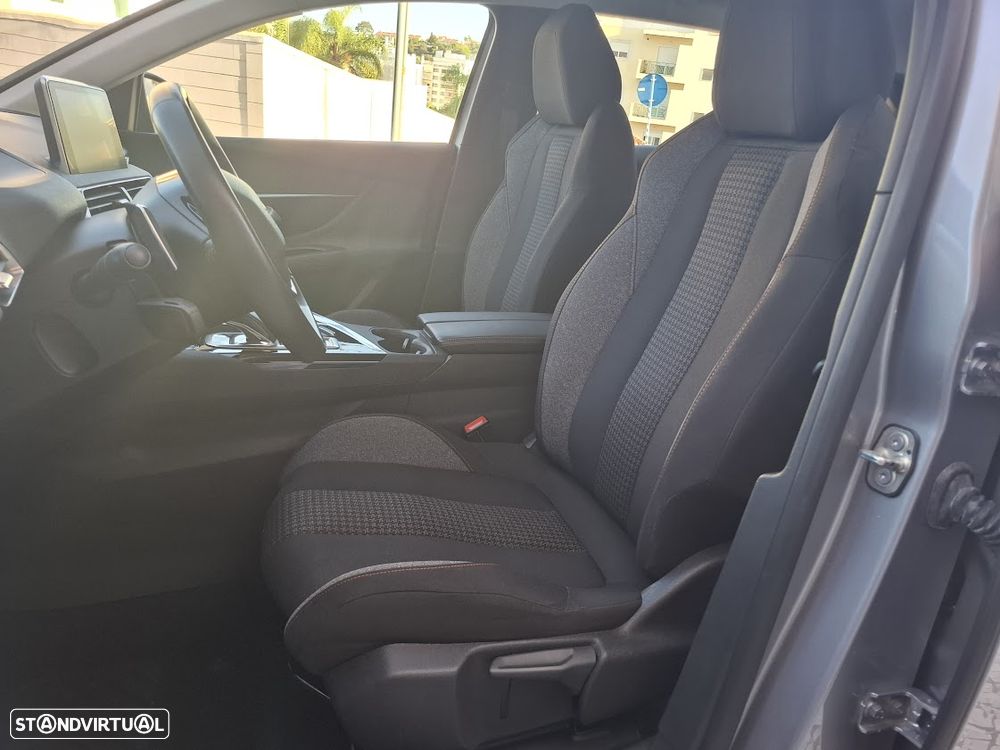 Peugeot 3008 PureTech 130 Stop & Start GPF EAT8 Active Business-Pack - 30