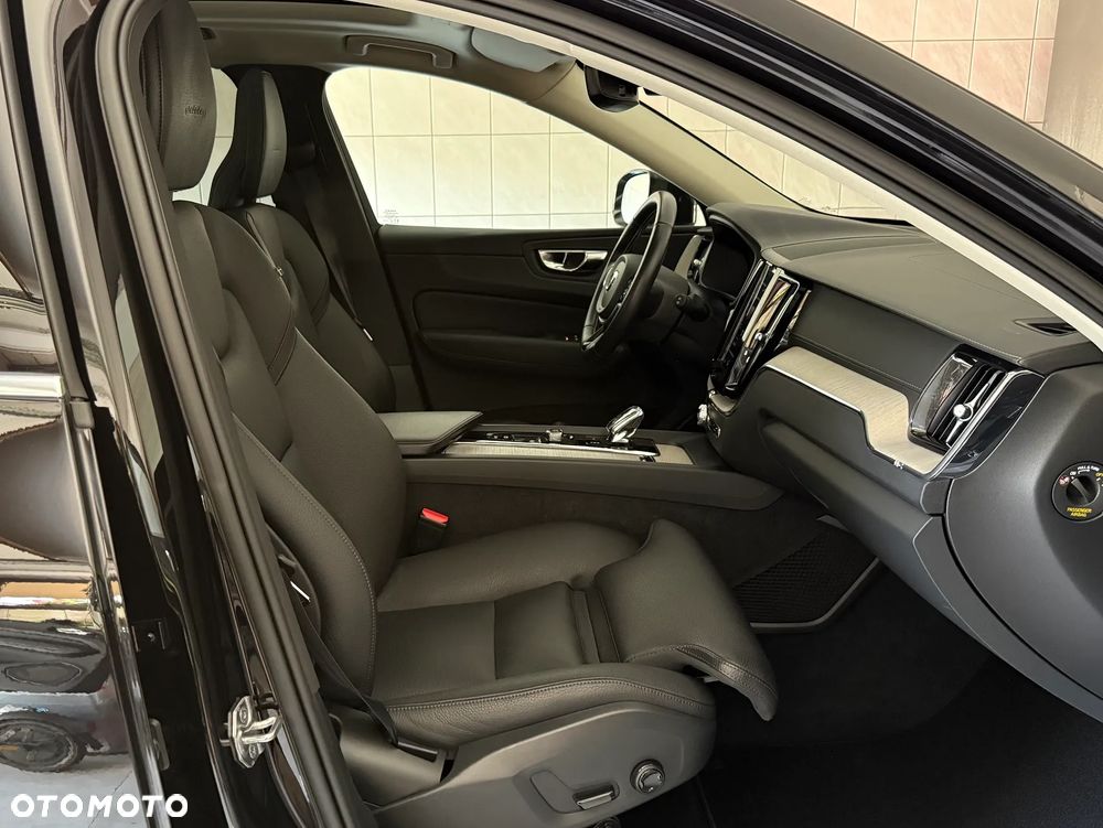 Volvo XC 60 B5 D AWD Geartronic Inscription - 10