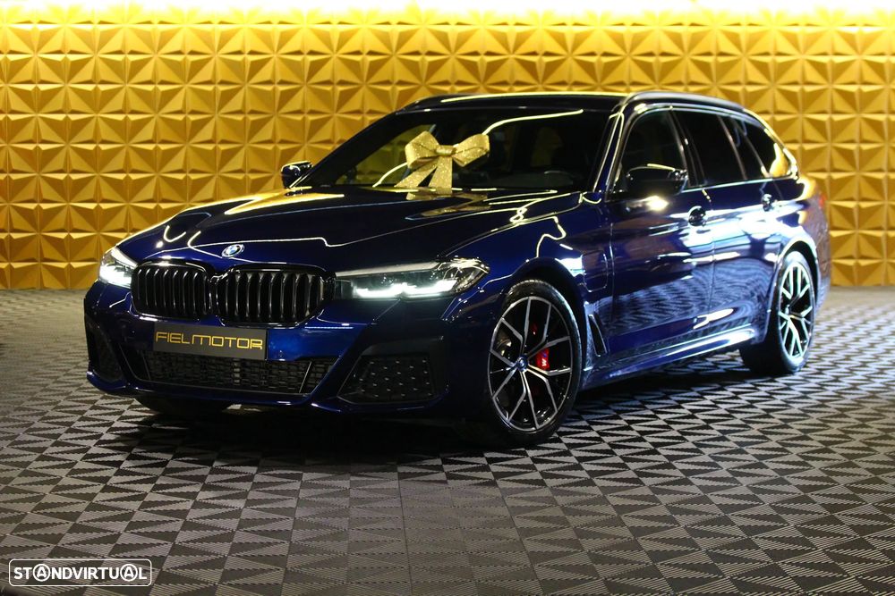 BMW 520 e Pack M - 1