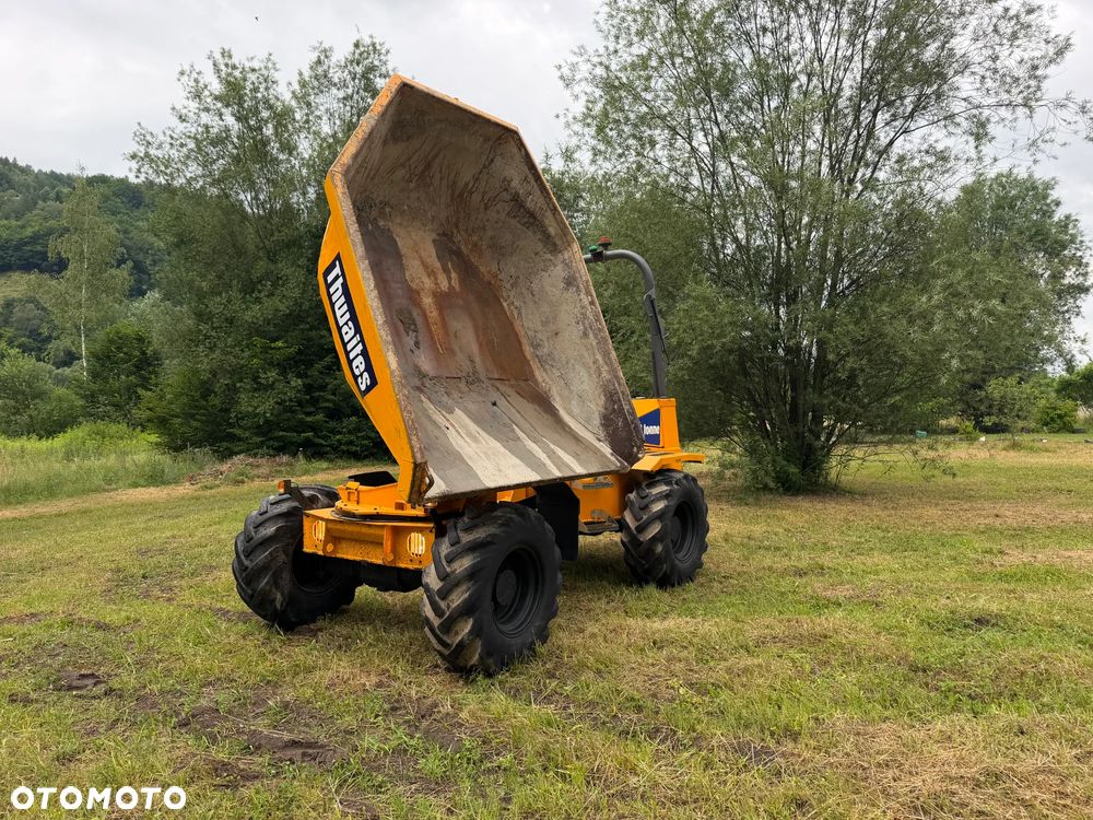 Thwaites MACH2026 Wozidło Budowlane Rolnicze 4x4. wózek z Obrotową Kolebą. 6 ton ładowność.  Silnik DEUTZ 80KM 4 cylindry. 2400 mtg. 2019 rok. Jazda Rewers 3prędkości. Maszyna jak Nowa z Norweskiego Gospodarstwa! Ani deka luzów i wycieków! Hydrostatic. Pełny Oryginał. Hamulce brzytwa. Serwisy w DEKRA. Maszyna Woziła lekkie ładunki. Praktycznie zerowe zużycie. Wielka Okazja. Wszystko w pełnym Oryginale. Opony Oryginał. Oświetlenie Fabryczne. Po serwisach. OKAZJA - 2