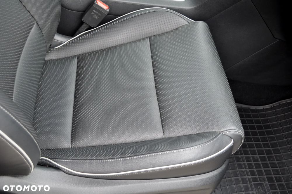 Kia Sportage 1.6 T-GDI Business Line 2WD - 17