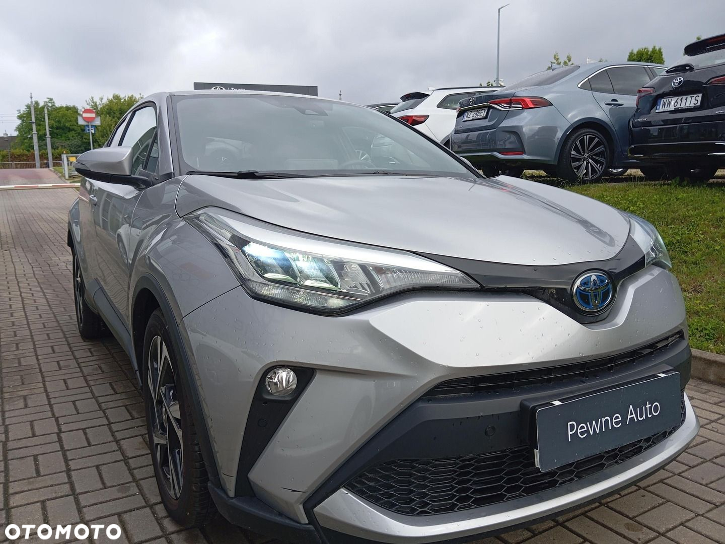 Toyota C-HR - 21