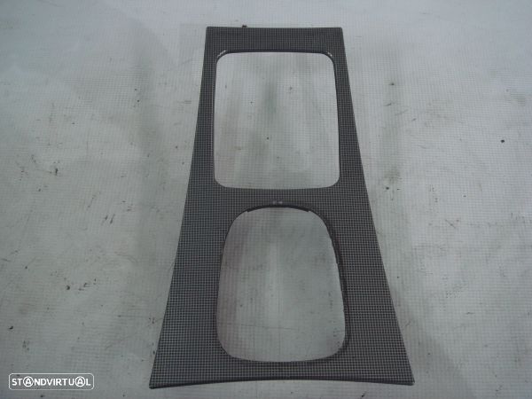 Aro Embelezador Da Consola Central Mercedes-Benz C-Class T-Model (S203 - 1