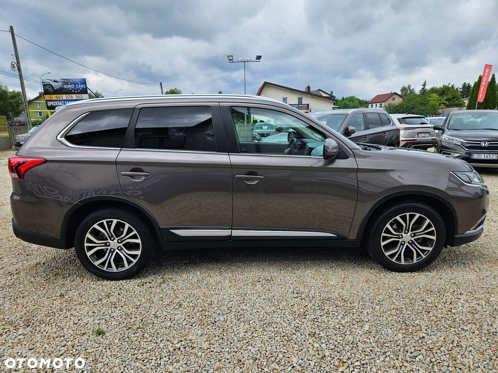 Mitsubishi Outlander 2.0 Intense + SDA 4WD CVT - 10