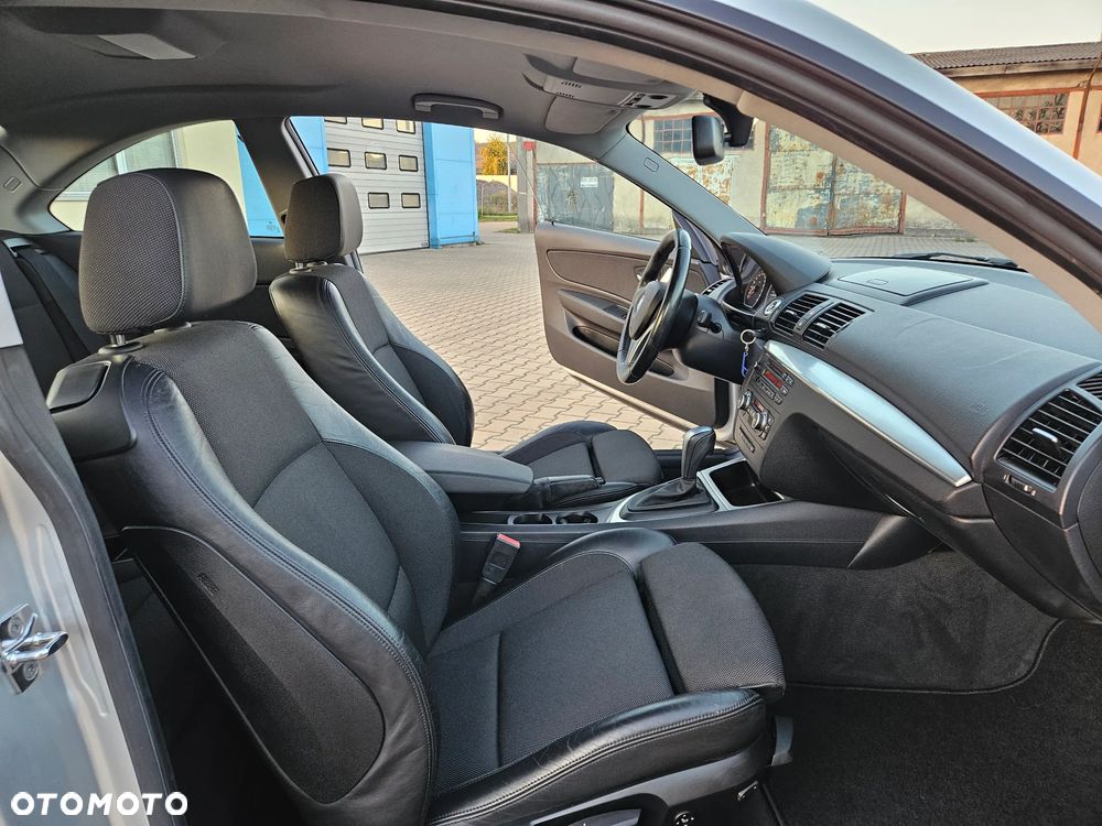 BMW Seria 1 120d DPF - 29