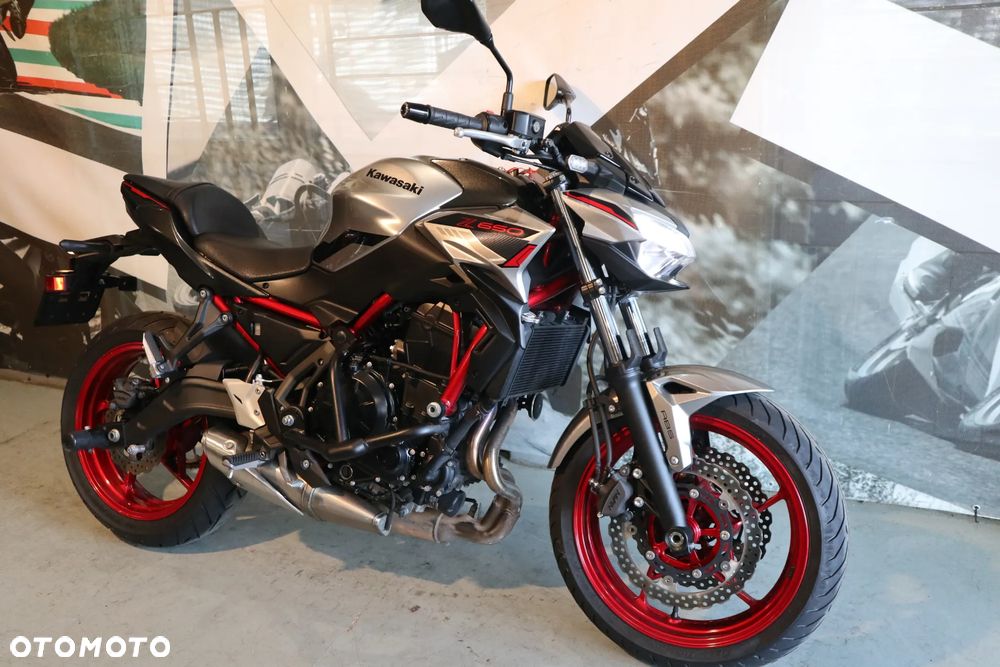 Kawasaki Z 650 - 16