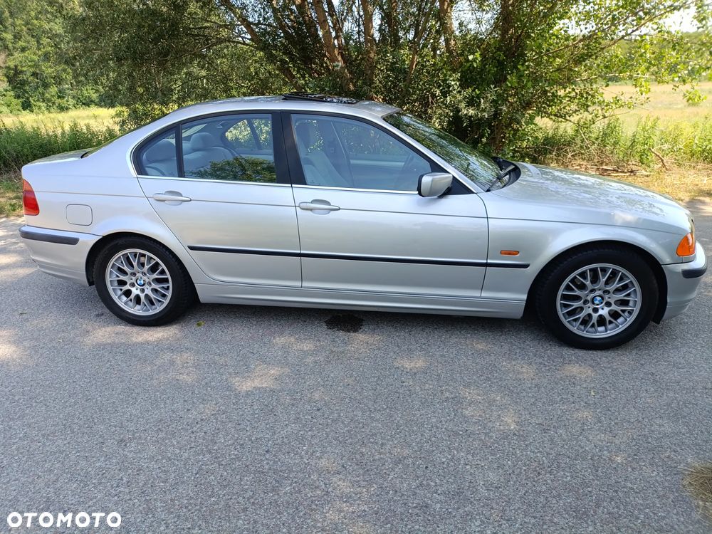 BMW Seria 3 - 16