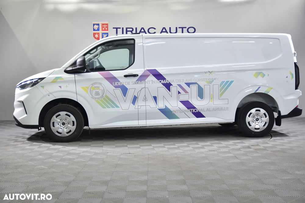 Ford Transit Custom Van - 2