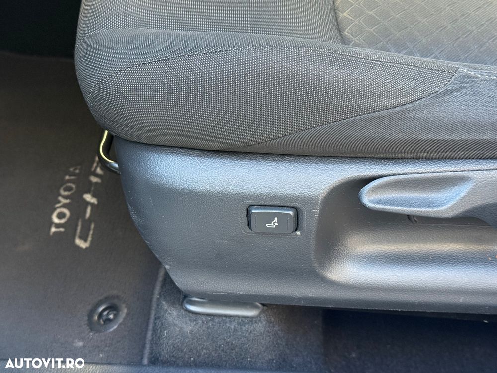 Toyota C-HR Hybrid Business-Edition - 17