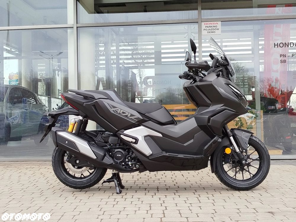 Honda ADV350 - 6