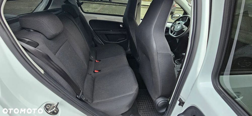 Volkswagen up! 1.0 take - 9