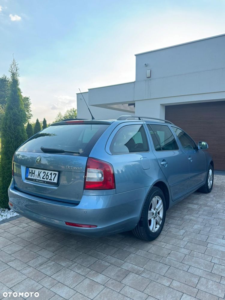 Skoda Octavia 1.6 TDI DPF Ambition - 8