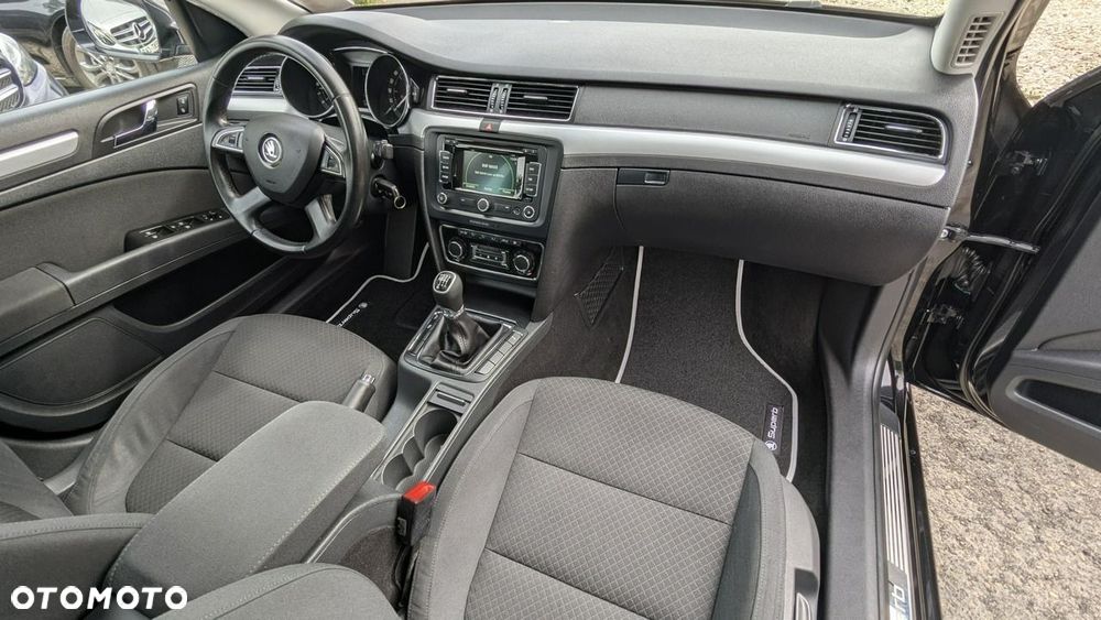 Skoda Superb 1.6 TDI Active Greenline - 21