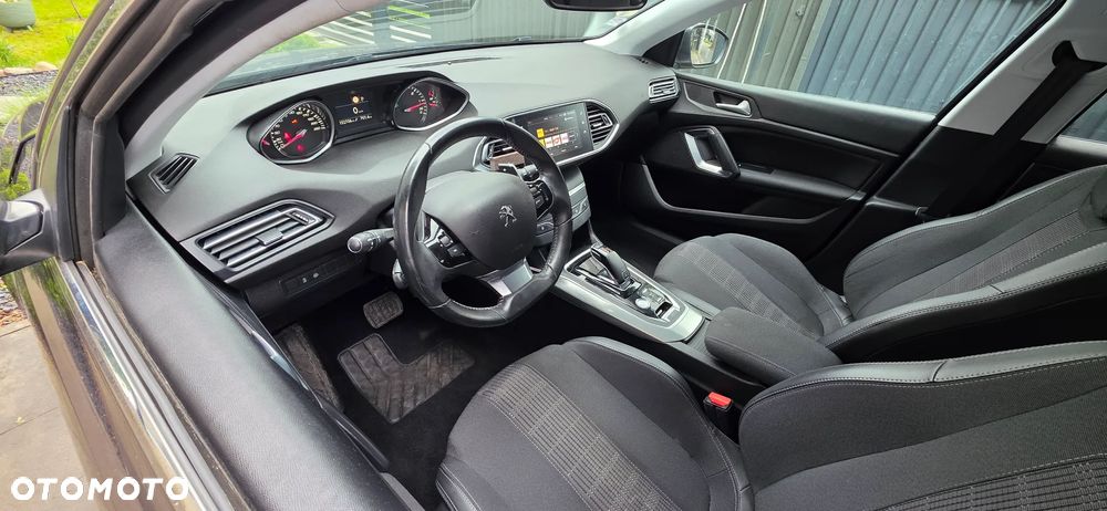 Peugeot 308 1.5 BlueHDi Active Pack S&S EAT8 - 9