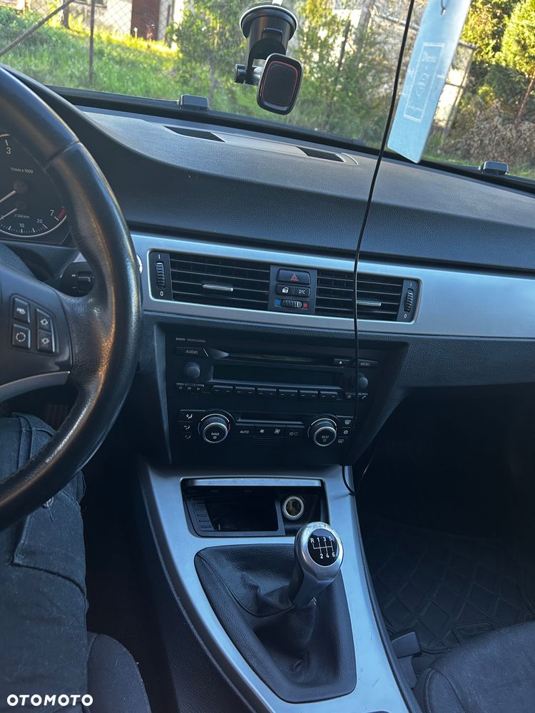 BMW Seria 3 - 16