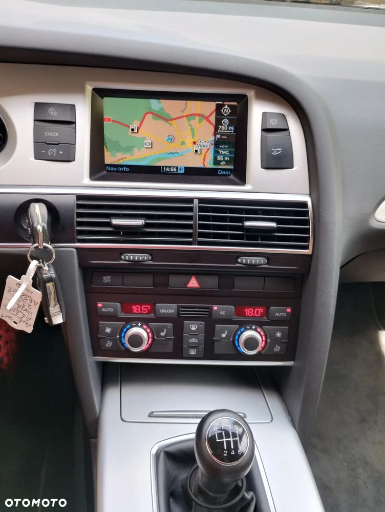 Audi A6 Avant - 13