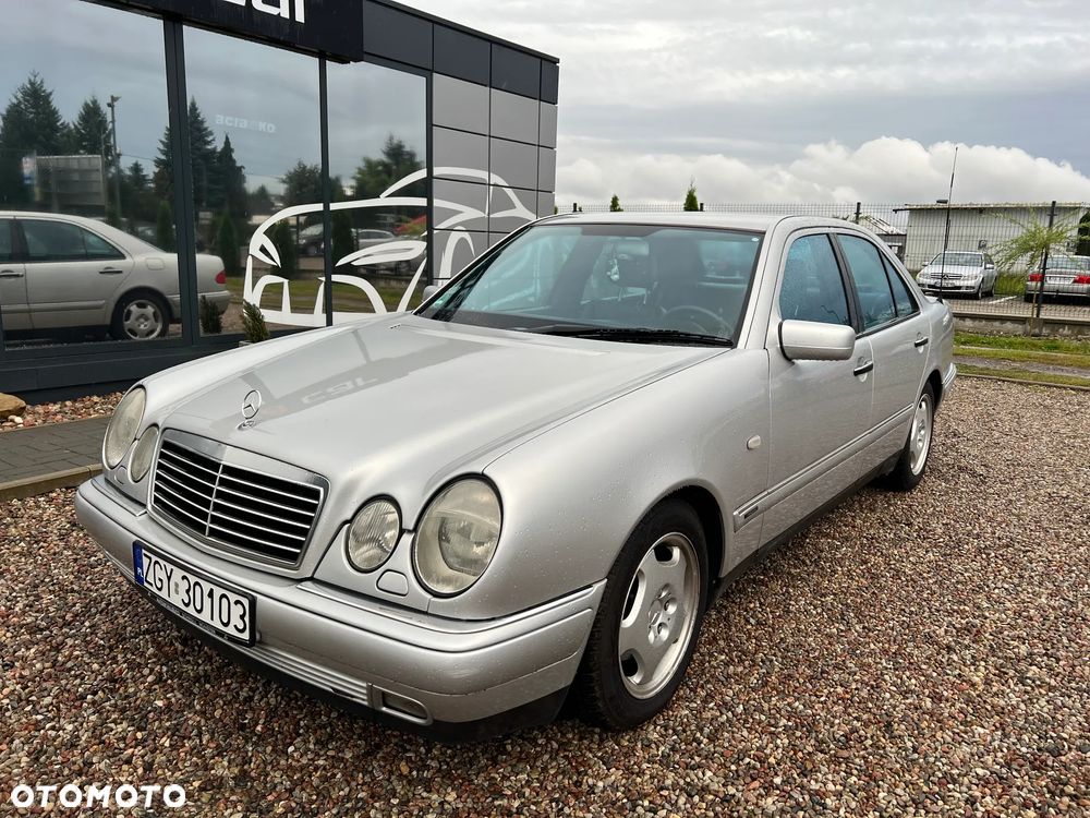 Mercedes-Benz Klasa E 320 Avantgarde - 9