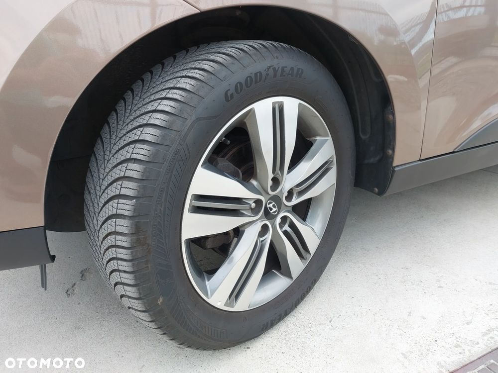 Hyundai ix35 2.0 CRDi Premium 4WD - 25