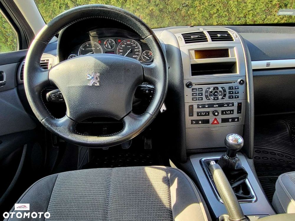 Peugeot 407 - 15