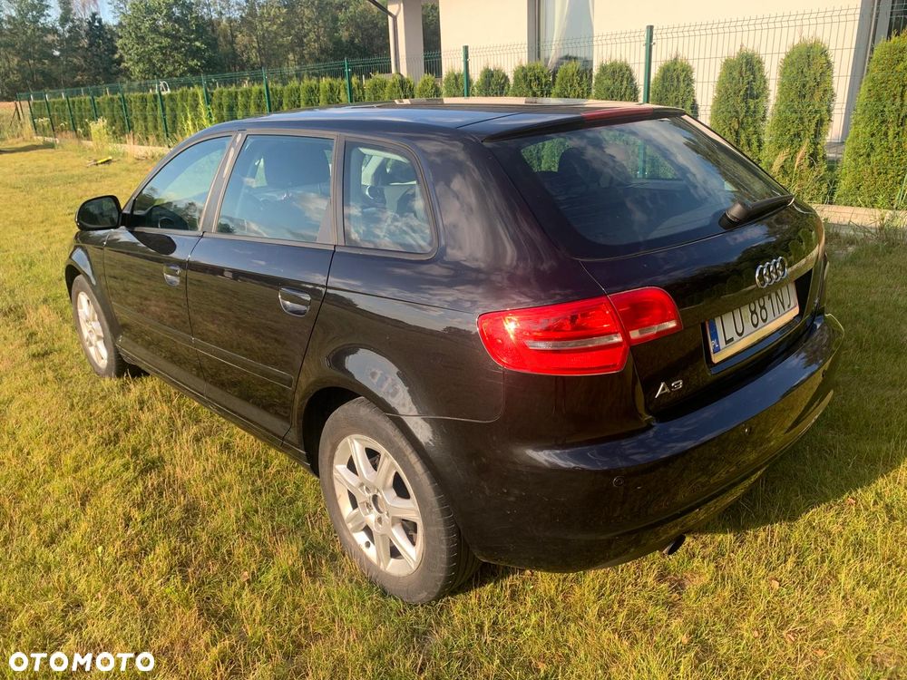 Audi A3 Sportback - 8