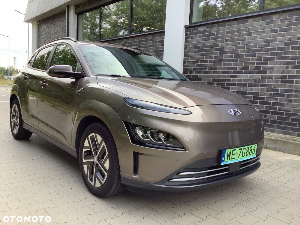 Hyundai Kona 64kWh Executive - 1