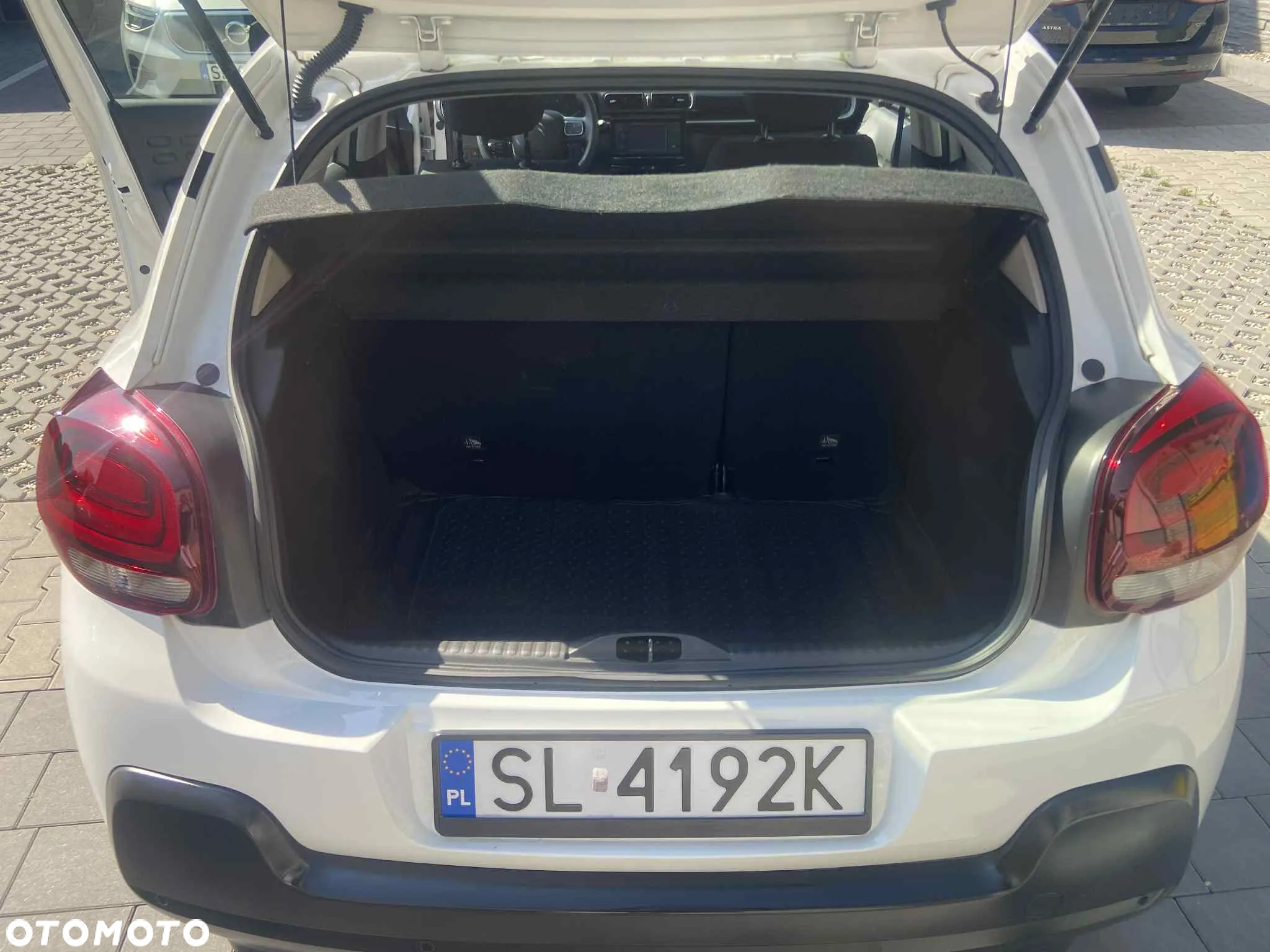 Citroën C3 1.2 PureTech Shine - 10