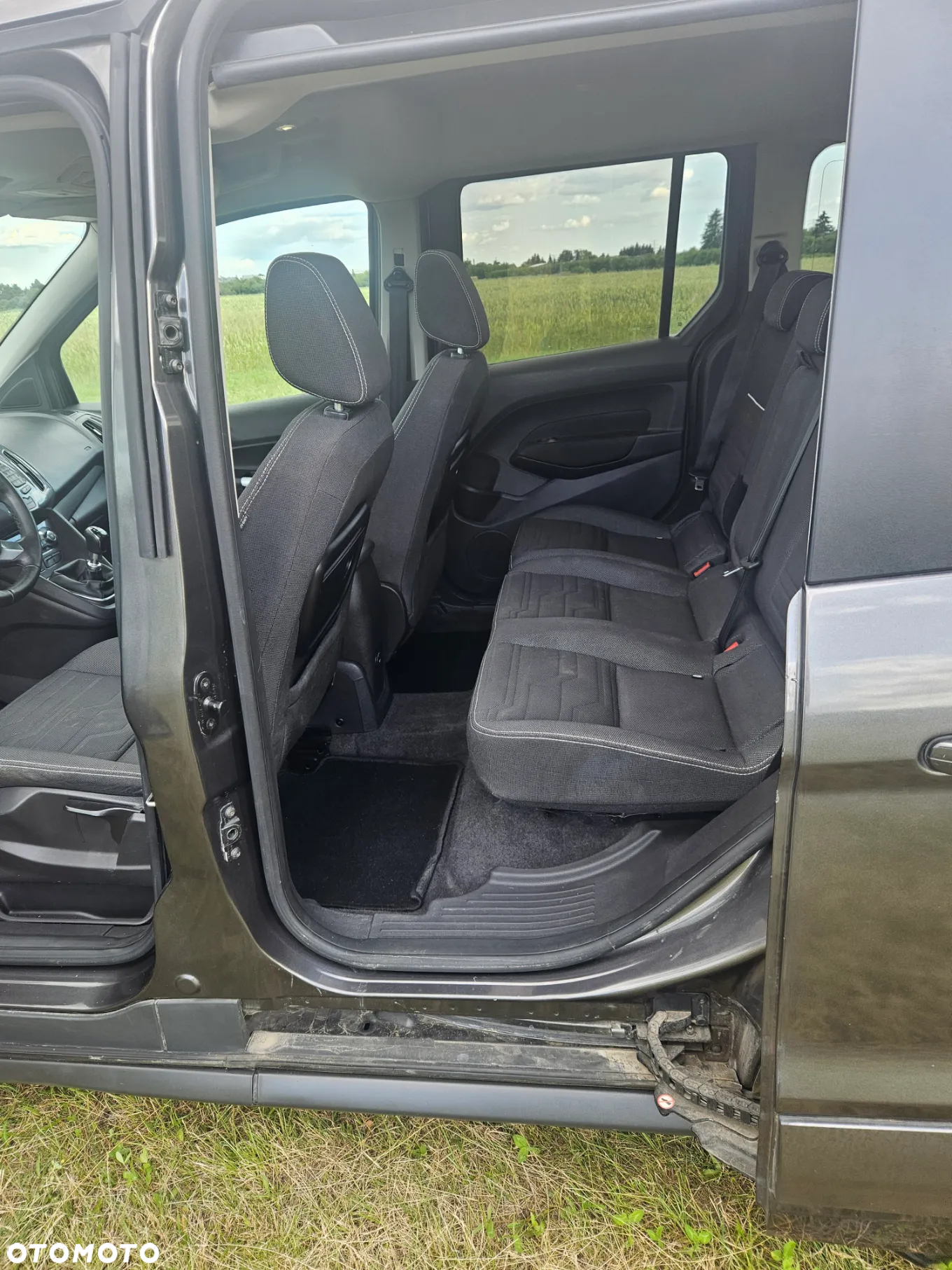 Ford Tourneo Connect 1.0 EcoBoost Titanium - 34