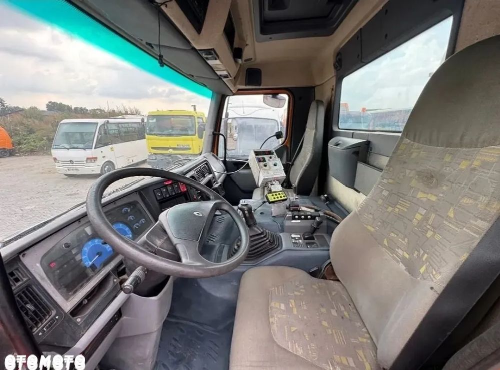 Renault Kerax 4x4 320DCi Wywrotka 3str 2004r. Klima SPECJALNY Solarka ACOMETIS Piaskarka Pług - 25