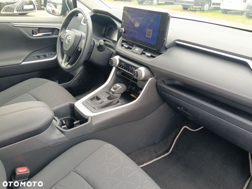 Toyota RAV4 - 11