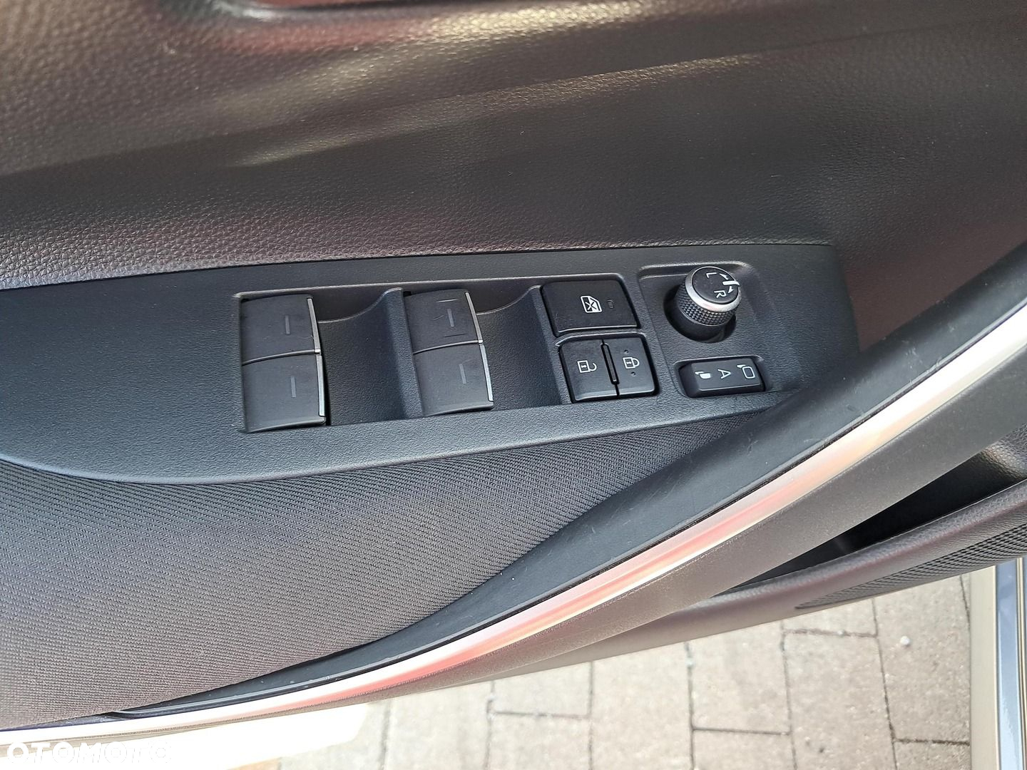 Toyota Corolla - 21