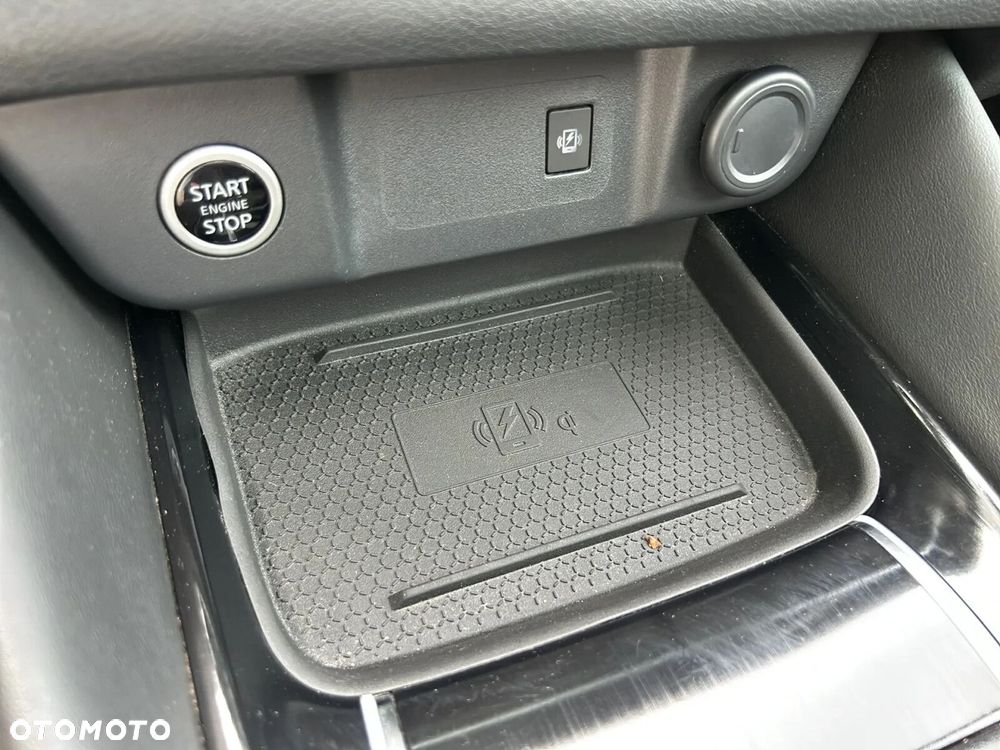 Nissan Qashqai 1.3 DIG-T MHEV Premiere Edition - 31