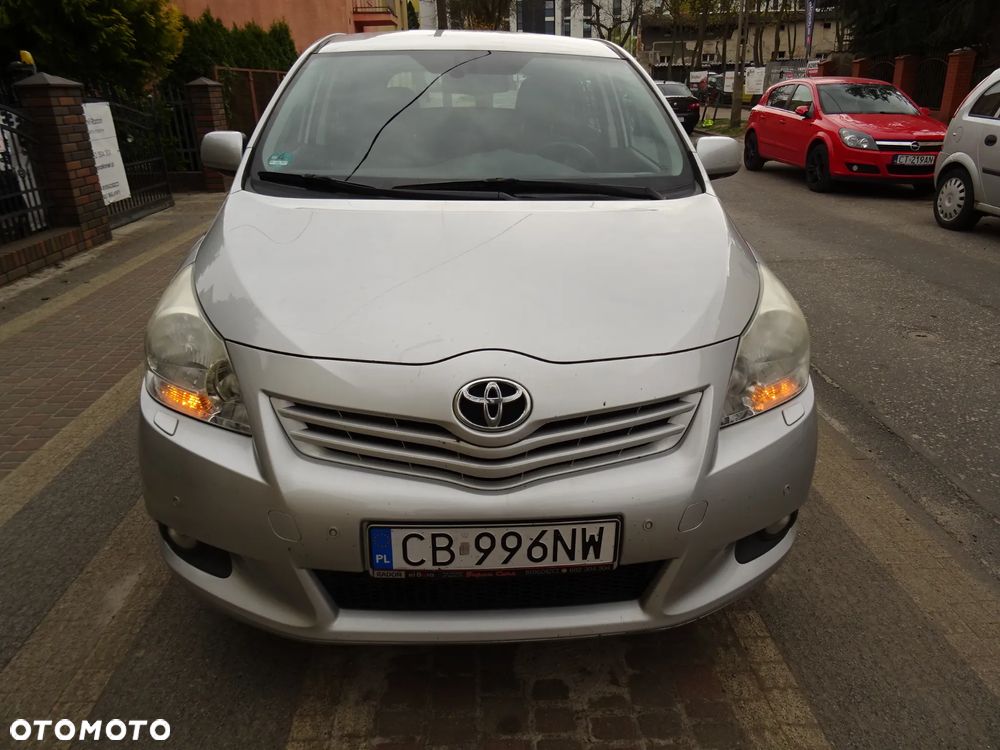 Toyota Verso 1.8 Prestige EU5 - 6