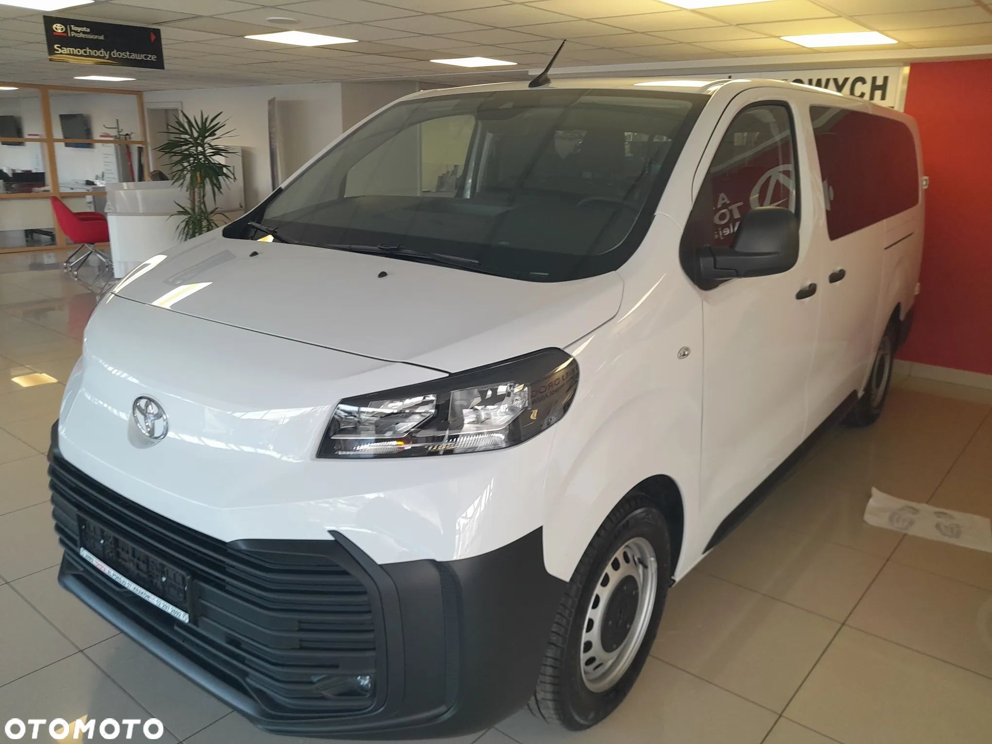 Toyota Proace Verso 2.0 D4-D Medium Combi - 1
