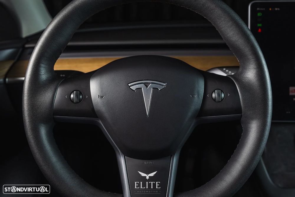 Tesla Model Y Long Range Tração Integral - 11