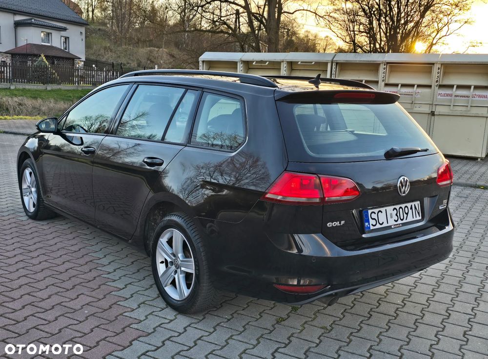 Volkswagen Golf 1.6 TDI BlueMotion Comfortline - 4