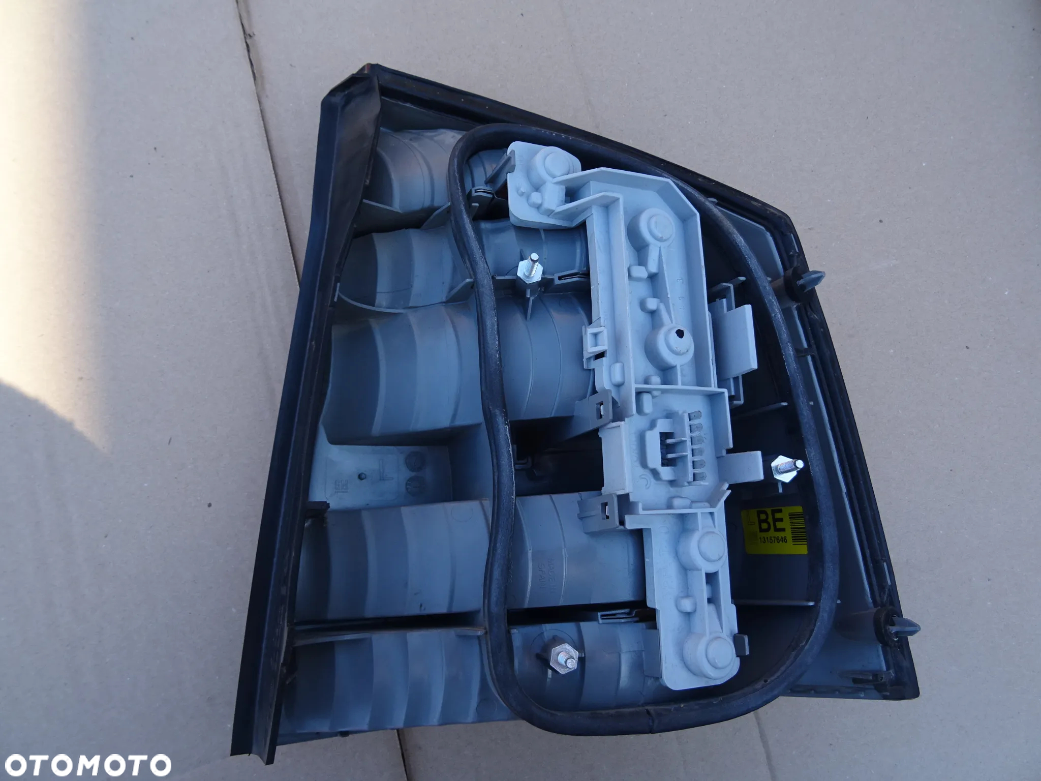 LAMPY TYŁ LAMPA TYLNA DYMIONA PRAWA LEWA OPEL VECTRA C GTS WKŁAD OPRAWKA - 4