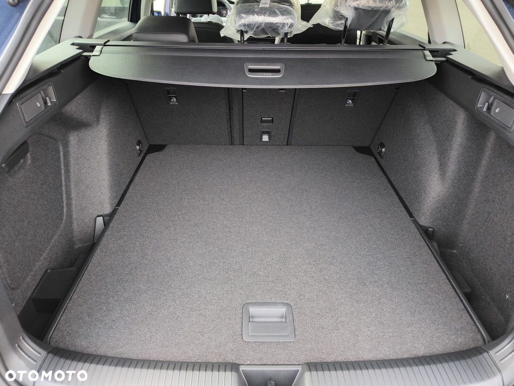 Volkswagen Golf Variant - 17