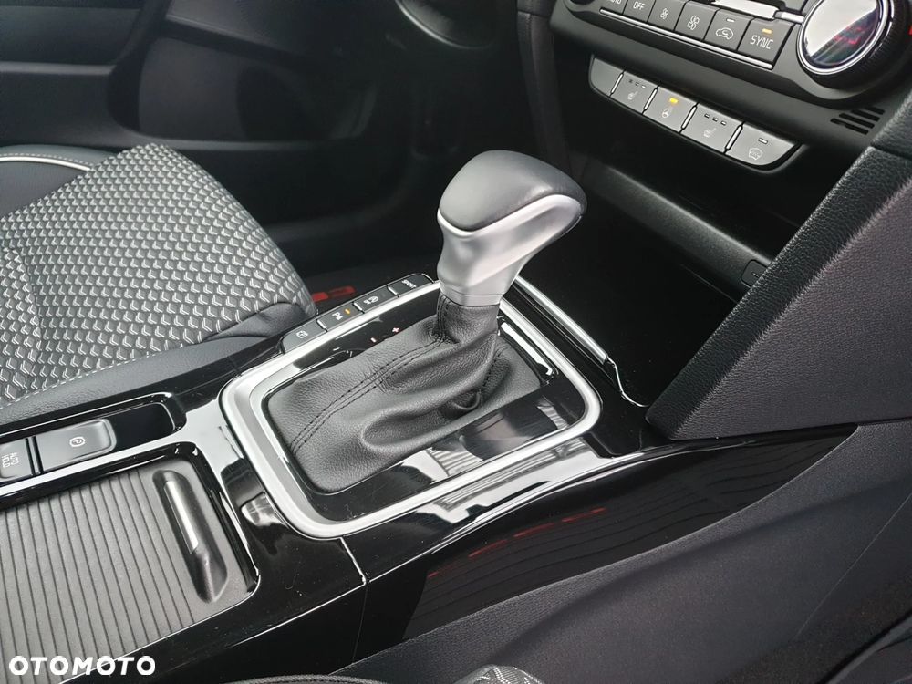 Kia Ceed 1.5 T-GDI Business Line Plus DCT - 30