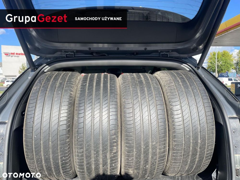 Hyundai Tucson 1.6 T-GDi HEV Platinum 2WD - 17