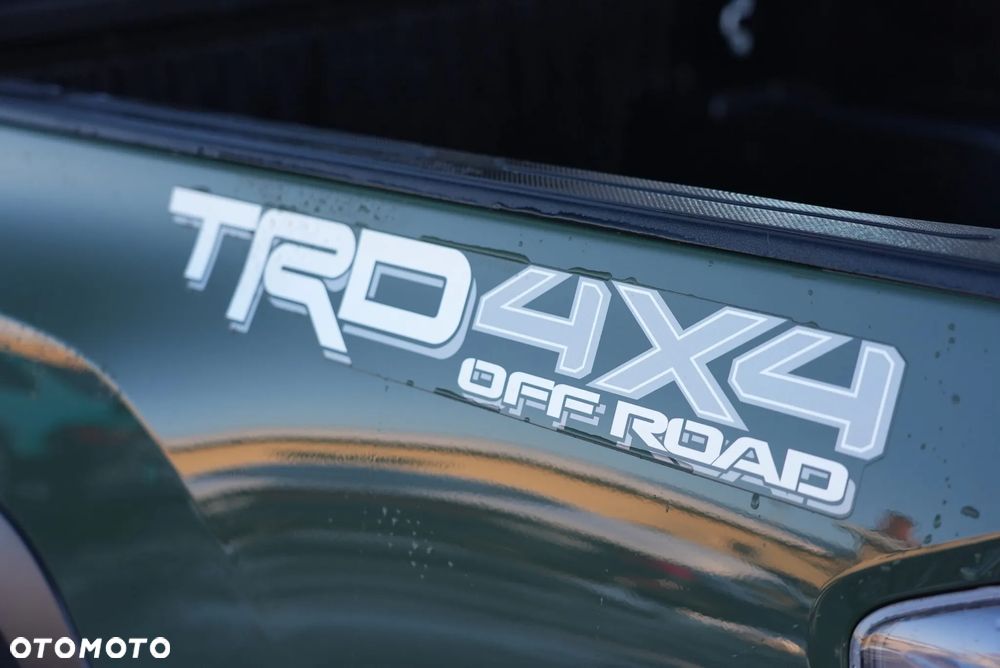 Toyota Tacoma - 7