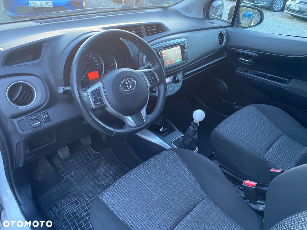 Toyota Yaris 1.33 VVT-i Edition 2014 - 21