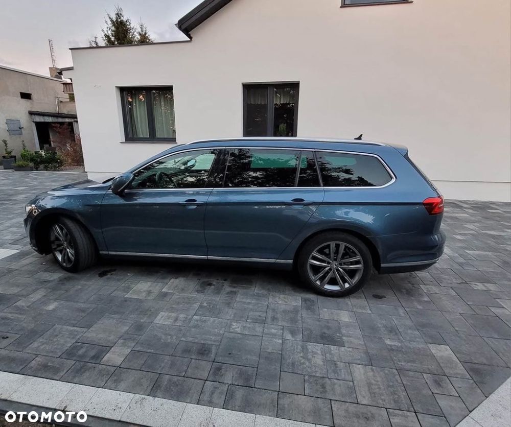 Volkswagen Passat - 8