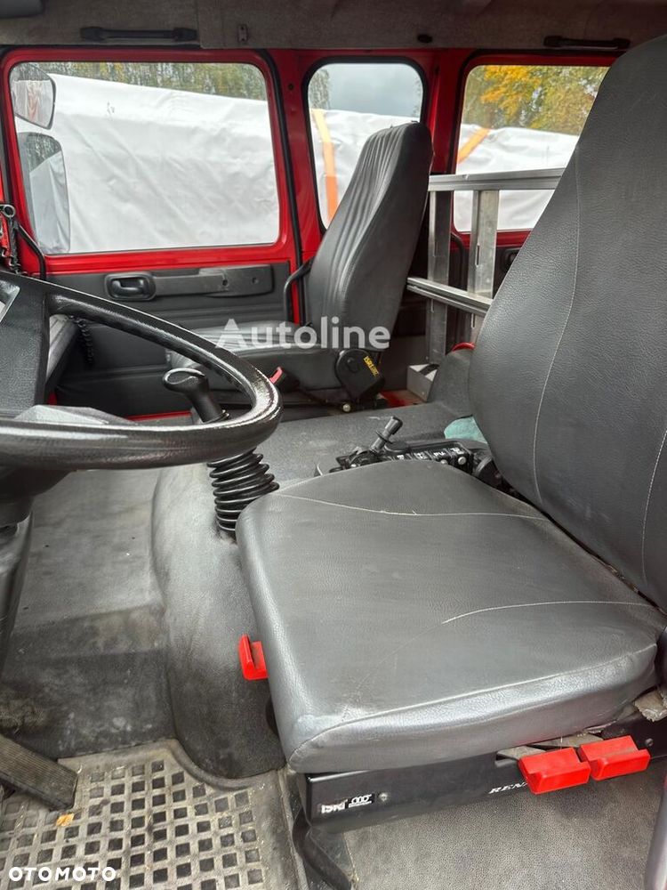 Renault M180 4ZX4 - 15