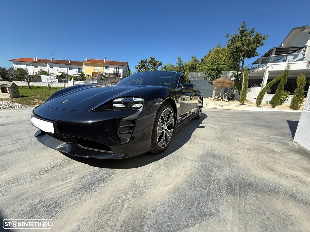 Porsche Taycan Turbo - 2