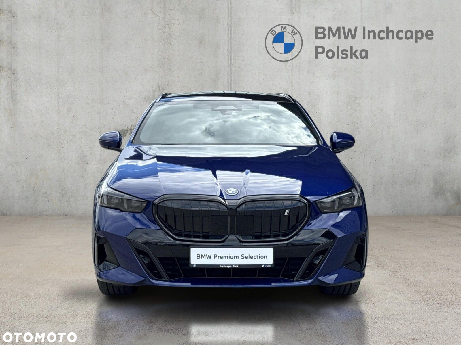 BMW i5 - 8