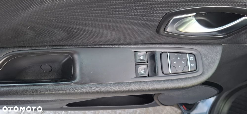 Renault Clio (Energy) dCi 90 Start & Stop EDC INTENS - 14