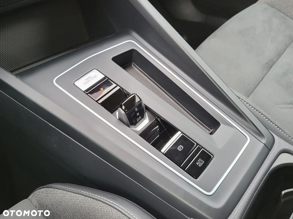 Volkswagen Golf 1.5 eTSI EVO Life DSG - 17