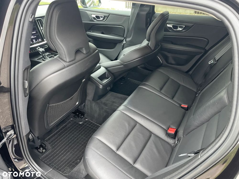 Volvo V60 D3 Geartronic Summum - 6