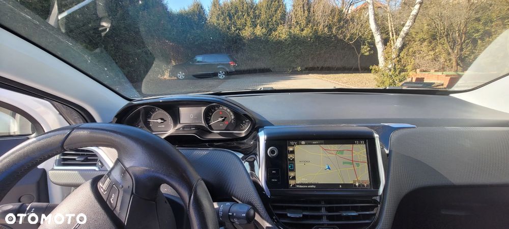 Peugeot 2008 1.2 Pure Tech Active EU6 - 15