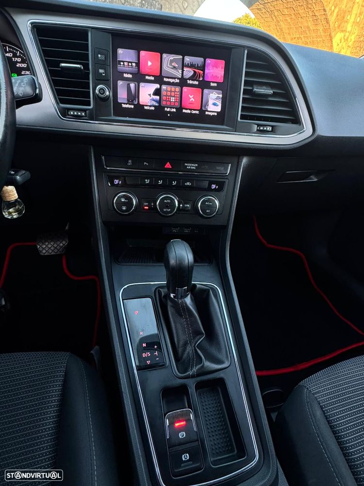 SEAT Leon ST 1.6 TDI S&S DSG Style - 11